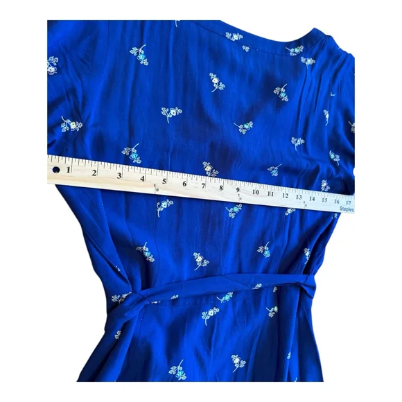 NWT Women's LOFT Outlet Blue Floral Button Front Belted Shirt Dress Size 4 - Picture 12 of 13
